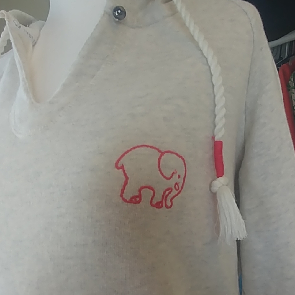 Ivory Ella Pullover - Picture 6 of 6